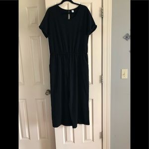 Never worn Old Navy cropped jumpsuit